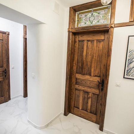 Стильна Квартира В Центрі На Площі Ринок Вулиця Галицька 9 Lviv Exterior photo